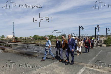 Senator Markey tours Chelsea and Everett after flood resilience funding cut