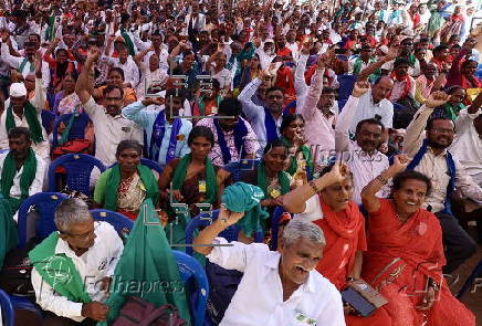 Farmers continue to protest against 'land grab' in Bangalore