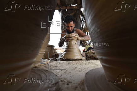 Clay pot workshop in Karachi
