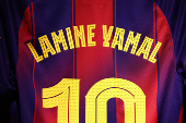 Lamine Yamal signs contract extension with FC Barcelona