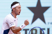 Casper Ruud vs Arthur Rinderknech
