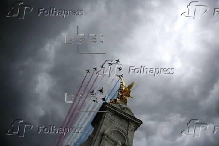 London procession to commemorate 80th anniversary of VE Day