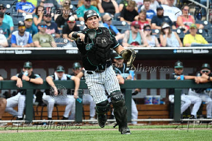 NCAA Baseball: College World Series-Coastal Carolina v Louisville