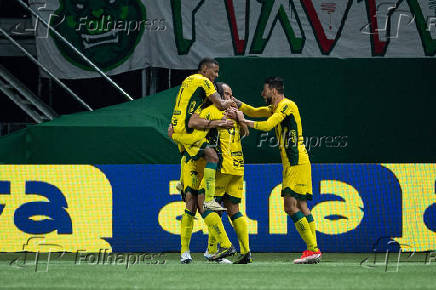 Partida entre palmeiras e mirassol pelo brasileirão de futebol