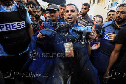 FILE PHOTO: Al Jazeera journalist Anas Al Sharif