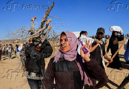 Visual story on the ordeal Gazans endure to get food under new aid distribution programme in Khan Younis