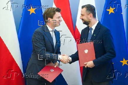 Poland and Netherlands sign agreement on defence cooperation in Warsaw