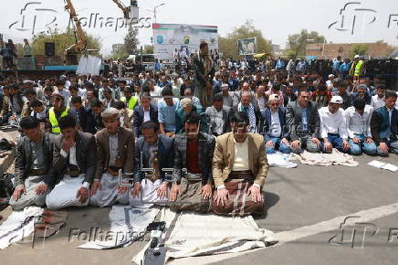 Yemenis perform Istisqa rain prayer due to drought
