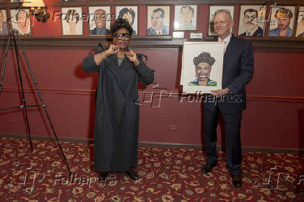 Latanya richardson jackson caricatura revelação