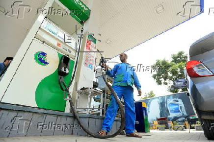 Petrol prices rise in Pakistan
