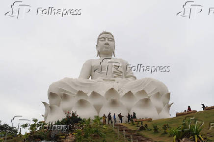 Estátua de buda em Ibiraçu (ES)