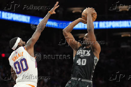 NBA: San Antonio Spurs at Phoenix Suns