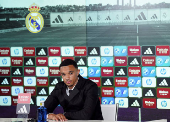 Real Madrid unveil Trent Alexander-Arnold