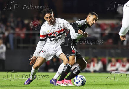 Brasileiro Championship - Sao Paulo v Vasco da Gama