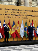 Albares y Allamand atienden a medios antes de la primera reunión extraordinaria de minsitros de Relaciones Exteriores de la Comunidad Iberoamericana