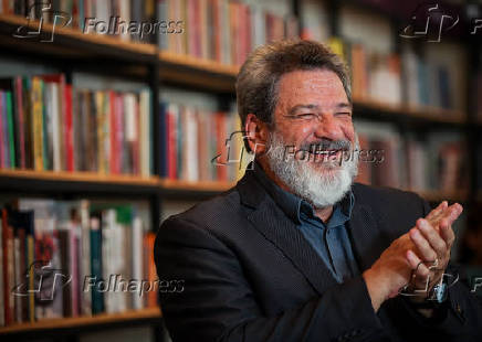 Cortella celebra 50 anos de carreira com novo livro