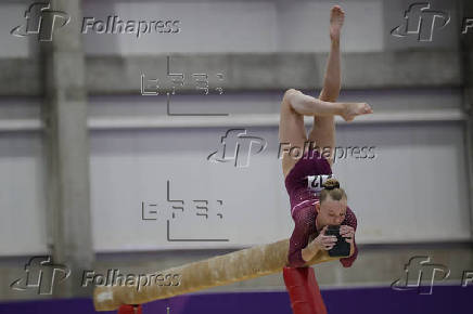 Gimnasia artística equipos femenino
