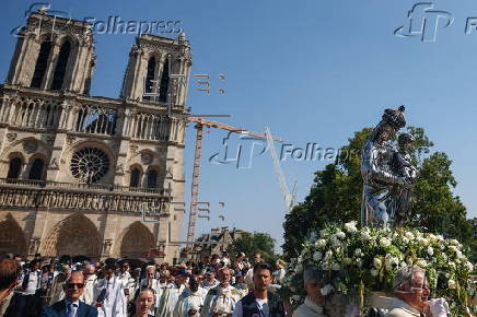 Feast of the Assumption procession at Notre Dame Cathedral