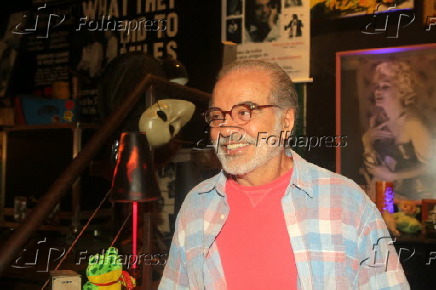Genésio de Barros na abertura da exposição