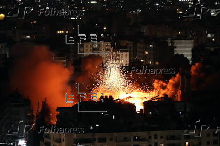 Israel carries out renewed airstrikes on southern Beirut neighborhood