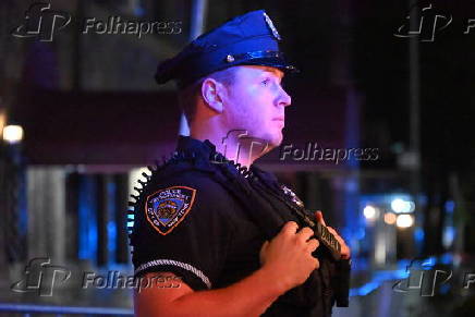 Tiroteio deixa uma pessoa baleada na cabeça e outra com ferimento na perna, perto do Stonewall Inn, em Nova York