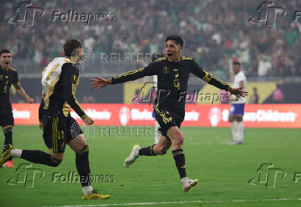 Soccer: Concacaf Gold Cup-Final-Mexico at USA