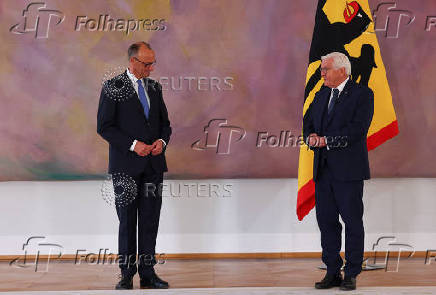 Incoming German cabinet members receive certificate of appointment in Berlin
