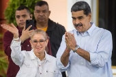 Venezolanos celebran el 
