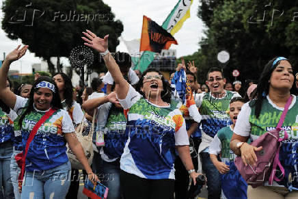 Evangelicals take part in the