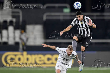 Partida entre Botafogo e Ceará válida pelo Campeonato Brasileiro 2025.