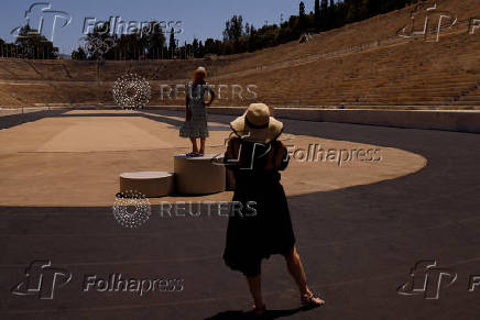 Heatwave hits Athens