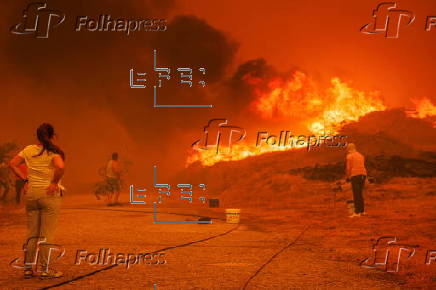 Portugal fights wildfires