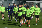 Entrenamiento del Betis previo al encuentro de vuelta ante el Jagiellonia polaco en la Liga Conferencia