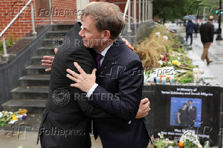 German Foreign Minister Wadephul lays flowers in honor of shooting victims Israeli Embassy workers Lischinsky and Milgrim in Washington