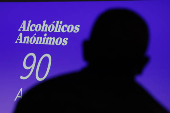 Bajo el lema 'Una historia de esperanza compartida', Alcohólicos Anónimos celebra su 90 aniversario