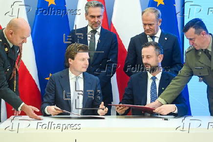 Poland and Netherlands sign agreement on defence cooperation in Warsaw