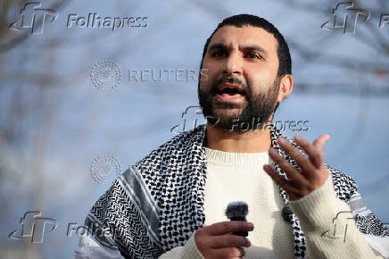 Pro-Palestinian commentator Sami Hamdi arrives in London after U.S. detention