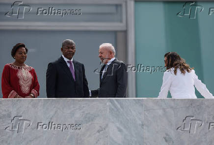 Lula durante encontro com o presidente de Angola, João Lourenço
