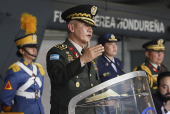 Jefe militar de Honduras arremete contra medios y garantiza comicios limpios en noviembre