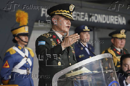 Jefe militar de Honduras arremete contra medios y garantiza comicios limpios en noviembre