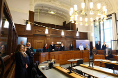 Trial against palliative care doctor on suspicion of 15 counts of murder