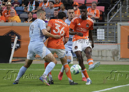 MLS: Sporting Kansas City at Houston Dynamo FC