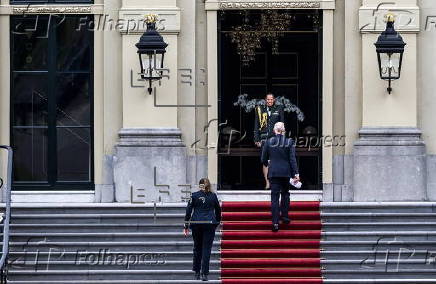 President of the Upper House Bruijn meets Dutch King after cabinet fall