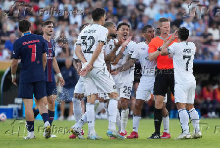 FIFA Club World Cup - Group B - Paris St Germain v Botafogo