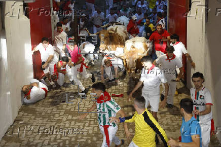 Los peligrosos Cebada Gago protagonizan el segundo encierro de los Sanfermines