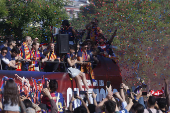 El Barcelona celebrar el triplete con una rúa por las calles de la ciudad