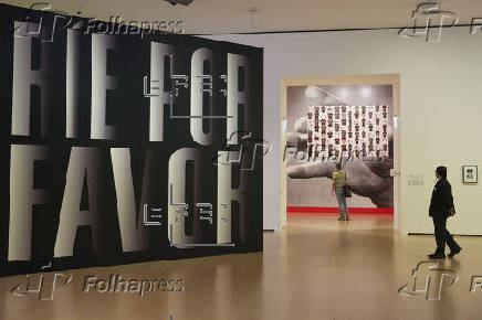 El Museo Guggenheim Bilbao presenta la exposición 'Barbara Kruger: Another day. Another night'