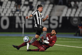 Partida entre Botafogo e Vitória pelo Campeonato Brasileiro 2025.
