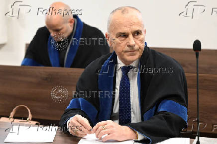 Slovak court delivers ruling in central bank chief Kazimir's corruption case