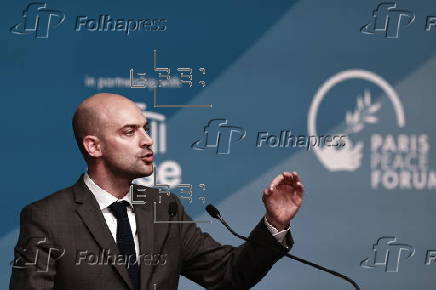 Paris conference calling for two-state solution